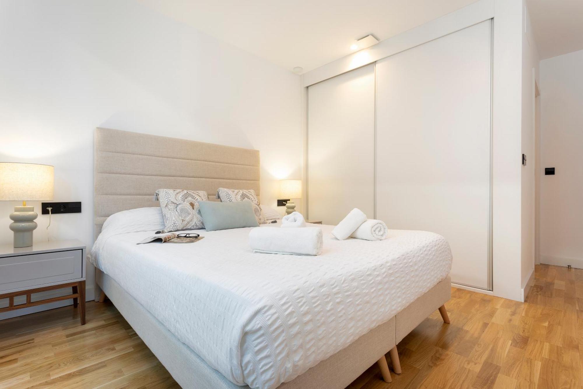 Malagueta Beach Front Luxury Apartment By Rent Me Malaga Zewnętrze zdjęcie